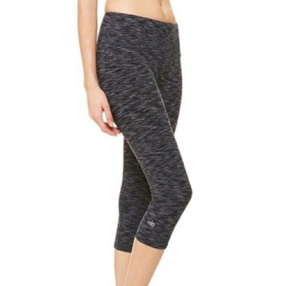 ALO Yoga Space Dye Cropped Crop Fitted Capris - S Navy Heather